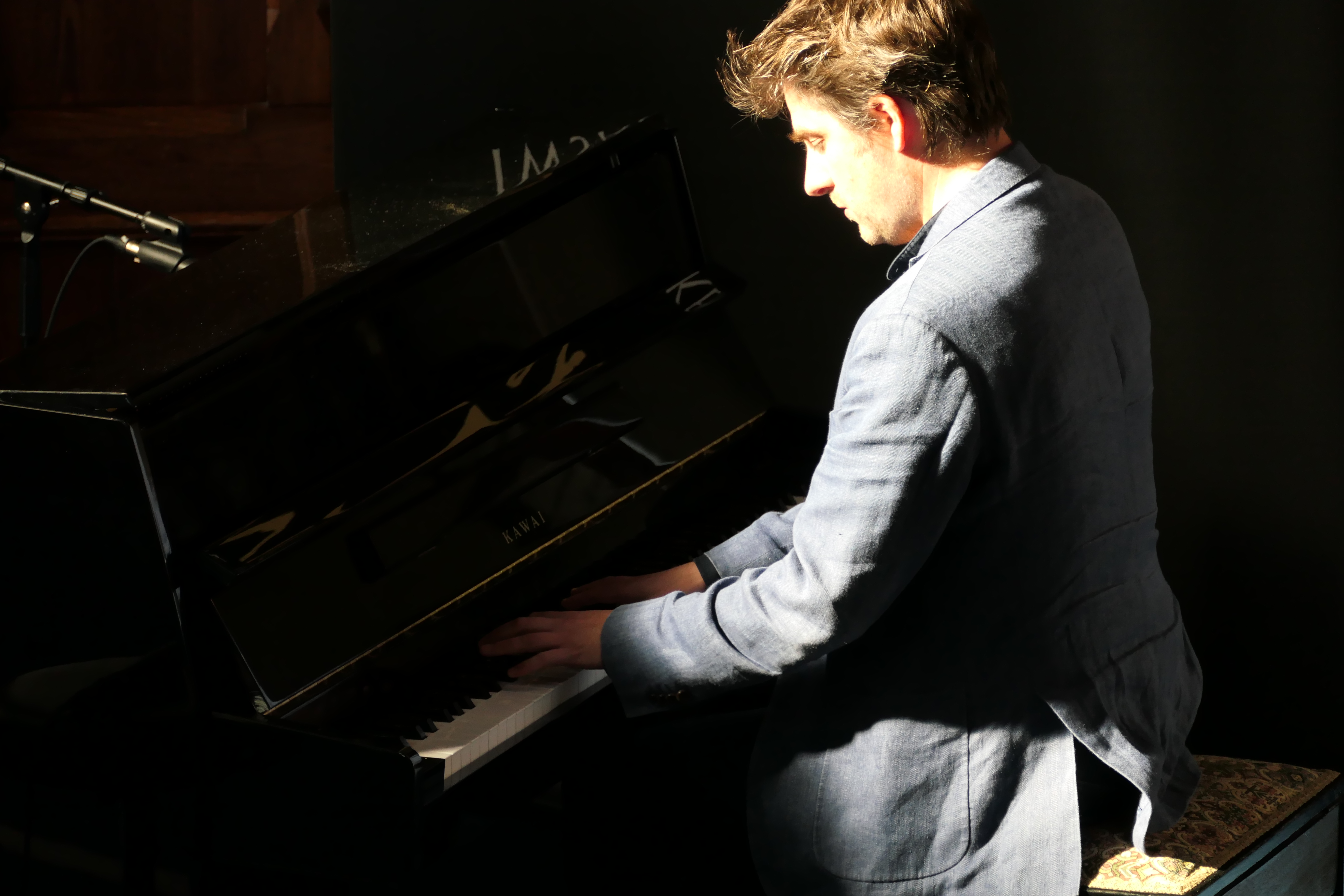 Dave Newton piano duo